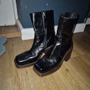 Chic Black Leather Heeled Boots for Women